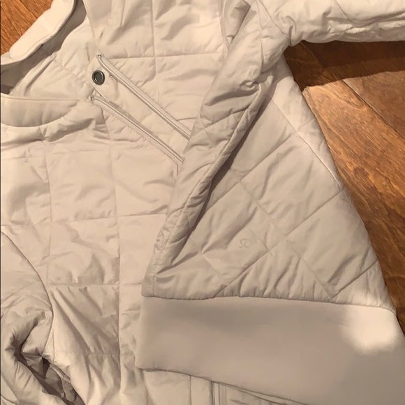 Light Pink/Cream Lululemon Jacket - Picture 4 of 4